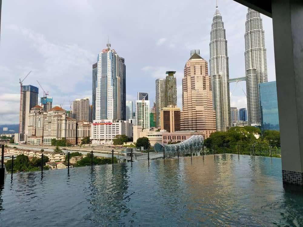 Klcc Legasi Direct View With A Superking Bed At A 3-Bedroom Premium Unit Kuala Lumpur Exteriör bild